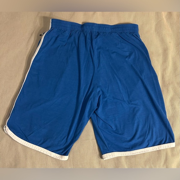 RVCA Sport Short XL - Picture 2 of 3